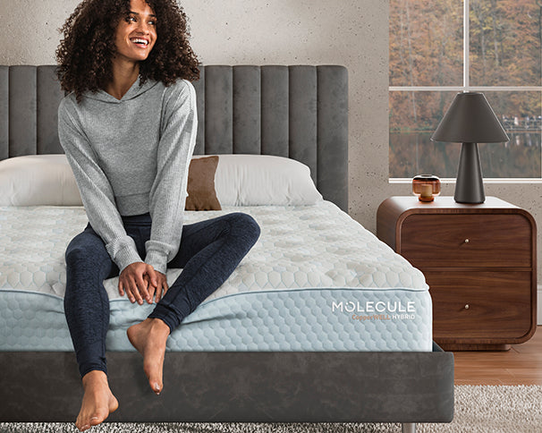 CopperWELL_13in_Hybrid_Mattress_2Square.jpg